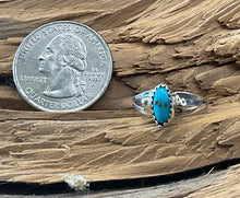 Sterling Silver Ring w/ Kingman Turquoise size 5