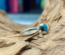 Sterling Silver Kingman Turquoise Ring size 6.5
