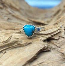 Sterling Silver Kingman Turquoise Ring size 6.5