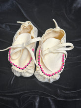 Beaded & Pucker Baby Moccasins