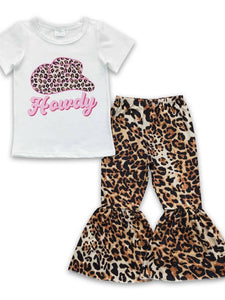 Howdy Girl Tshirt w/print bell bottom pants